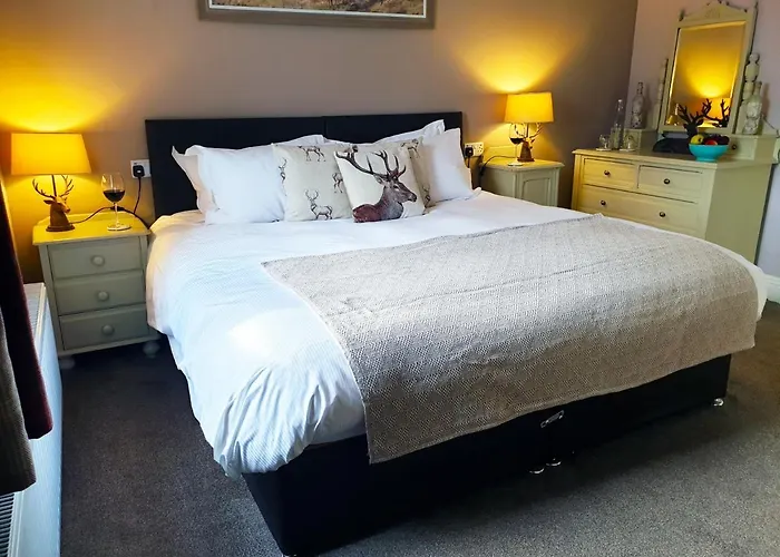 The Clarendon Country Pub With Rooms