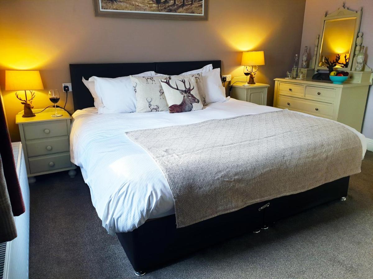 The Clarendon Country Pub With Gasthof 4*